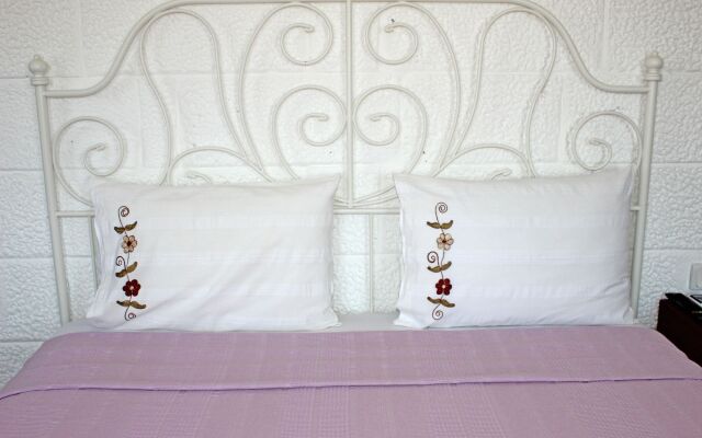Ahinos Butik Hotel