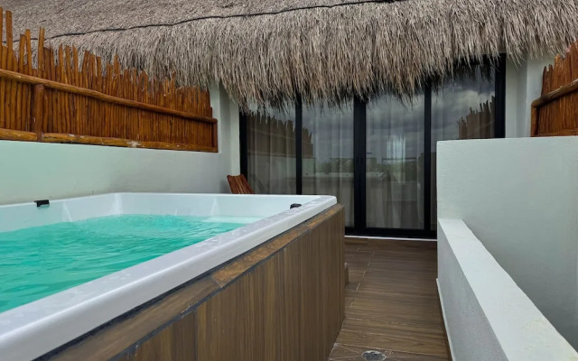 Charming One Bedroom Penthouse With Private Pool By Sandy Powerful