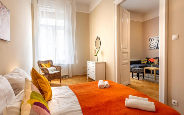 ORANGEHOMES Kalvin Sq 2 bedroom apartment