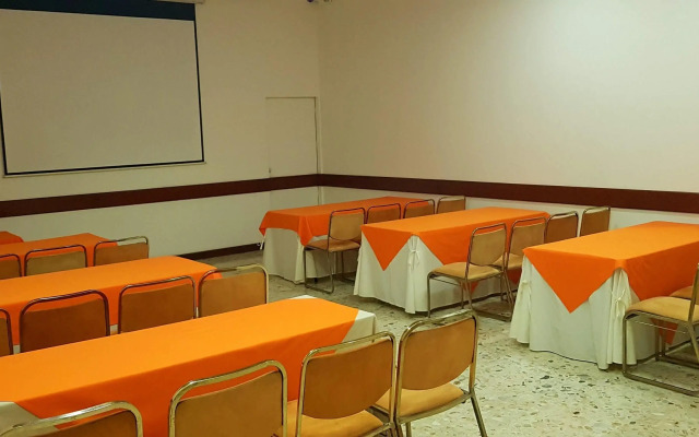 Torre De Cali Plaza Hotel