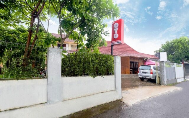 Oyo 2914 Teratai Guest House