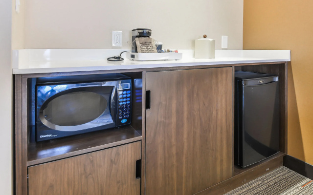 Four Points by Sheraton Barrie