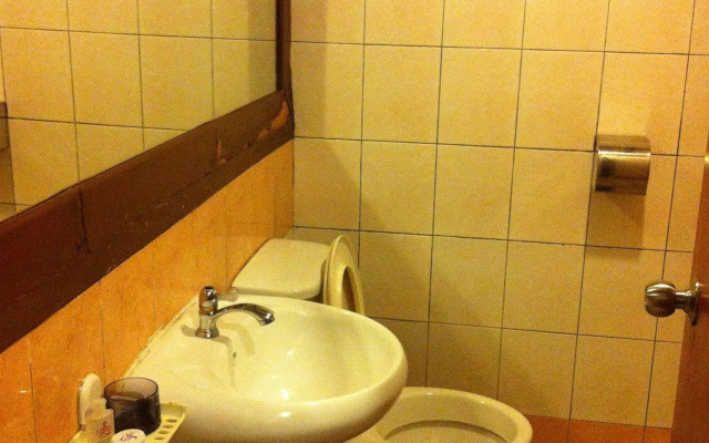 Seri Borneo Hotel