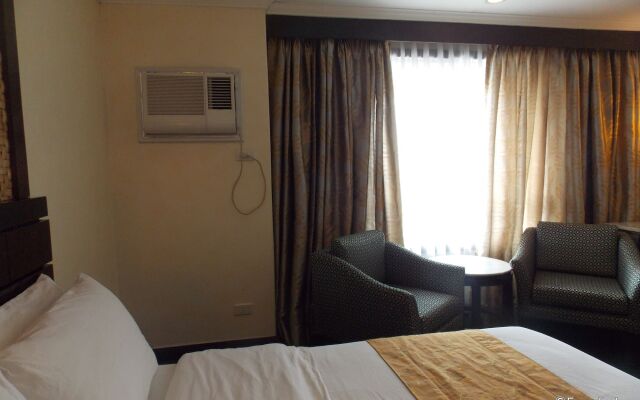 MO2 Westown Hotel Bacolod - Downtown