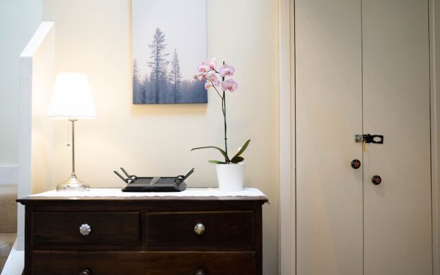 The Loft 2BR Duplex, Central & Parking