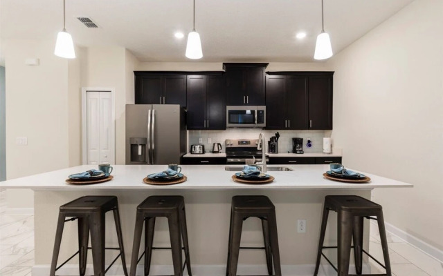 4BR Town Home In Champions Gate