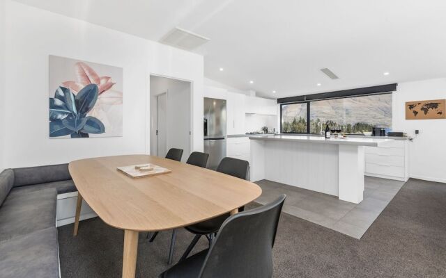 Lakeside Luxury on Suburb Street