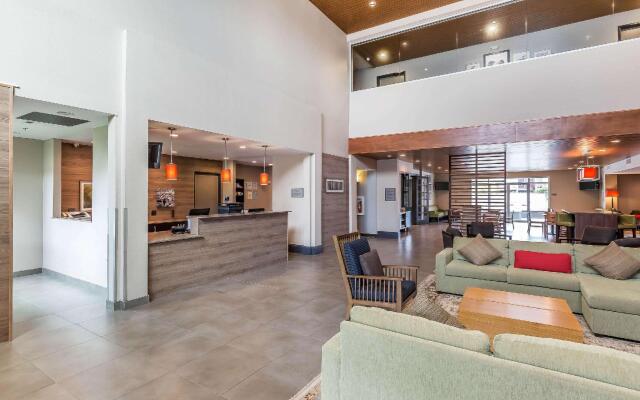 Ramada by Wyndham Houston Westchase