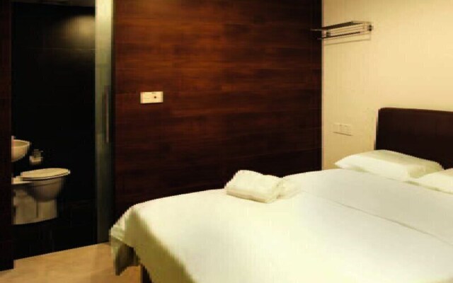 Day Cocoon Hotel