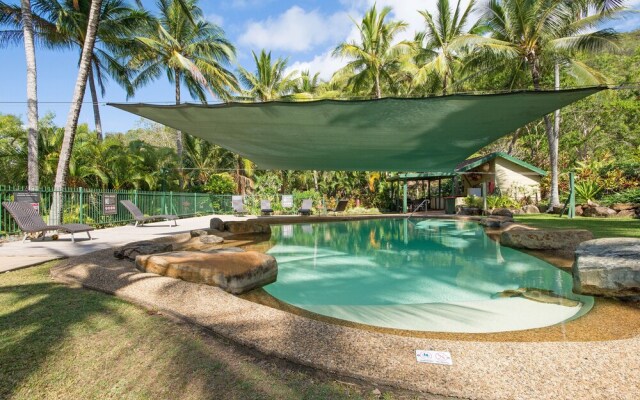 Lagoon 202 on Hamilton Island
