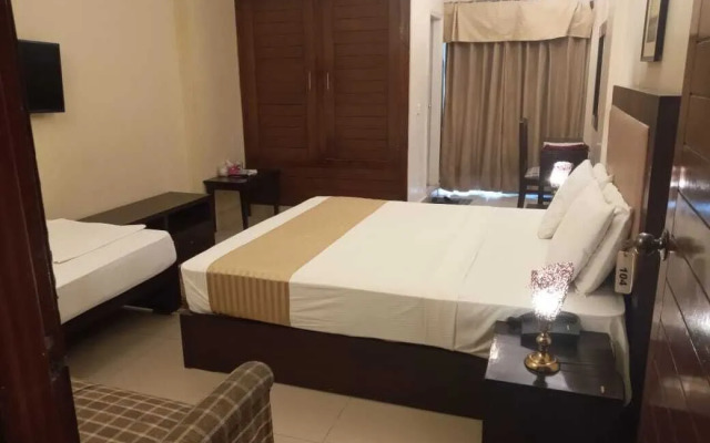 Pak Continental Hotel