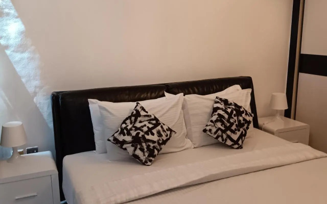 Dubai MAJESTIC Cozy LuxApt - 3BR