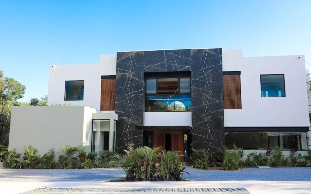 Panther Bay Villa & Golf
