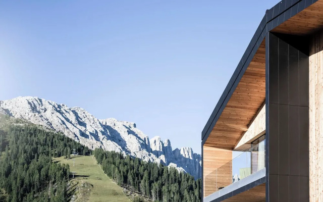 Sporthotel Passo Carezza