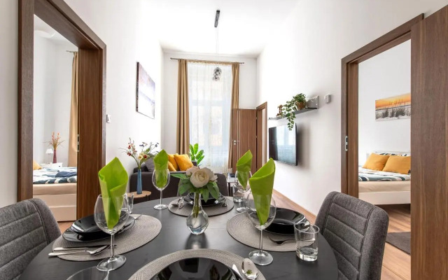 Kiraly Apartment