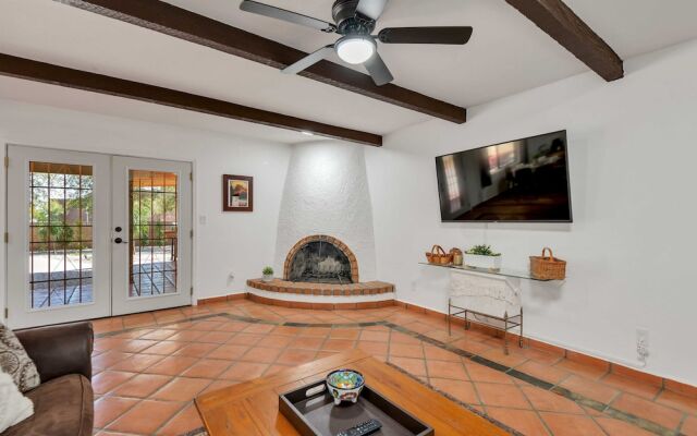 Private Pool: Pet-friendly Home in Scottsdale!