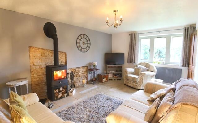 Honeystone Cottage, MORETON IN MARSH