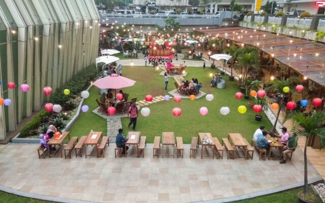 Tidy 2BR Kalibata City Apartment