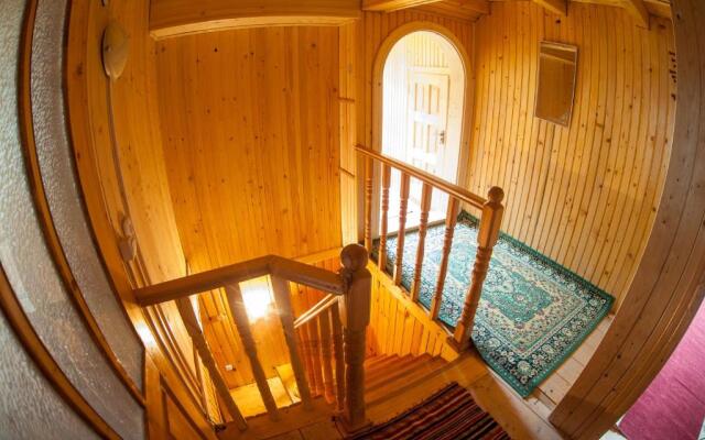 Gazdіvska Hata Guest House