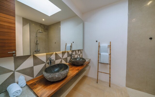 Villa RIZR - Industrial 3BR villa