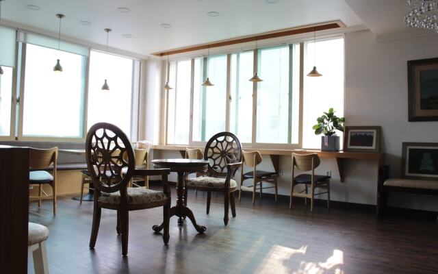 Bexco Hostel B&B