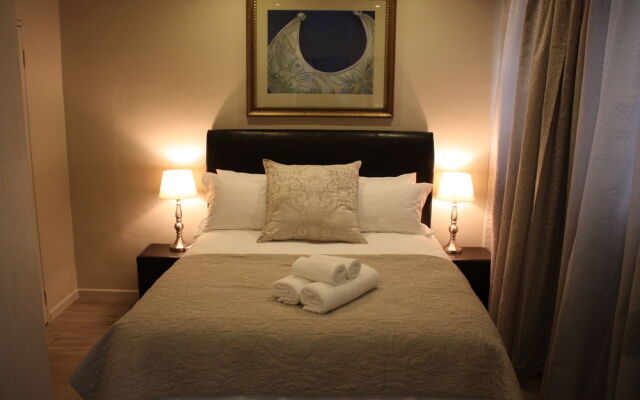 Hillside Executive Accommodation Maerua Mall