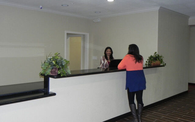 Yorktown Inn And Suites