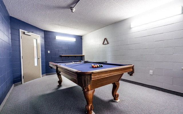 Residence & Conference Centre - Welland