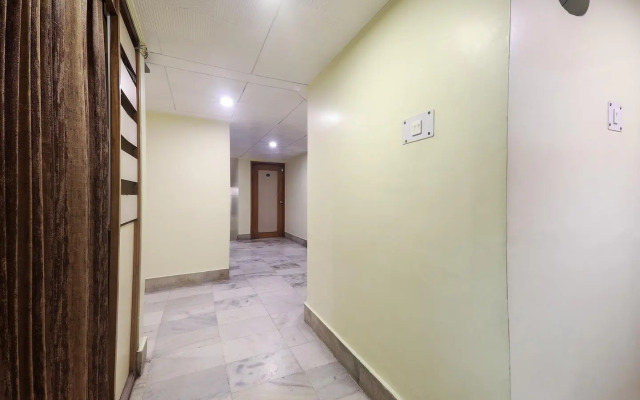 Collection O 4793 Hotel President