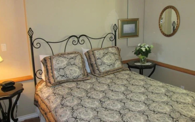 Royal Roads Oceanfront Vacation Rental