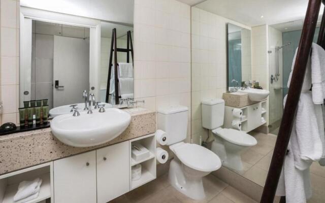 Beach Club Palm Cove 2 Bedroom Luxury Penthouse