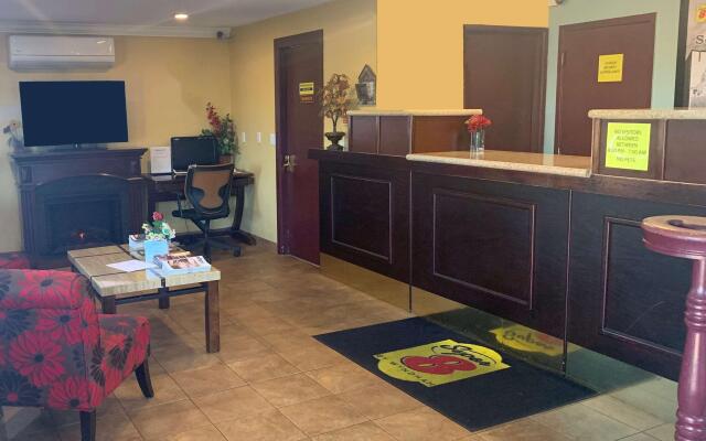 Sutton Suites Hotel
