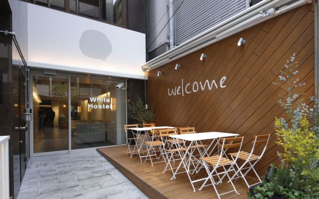 White Hostel shinsaibashi