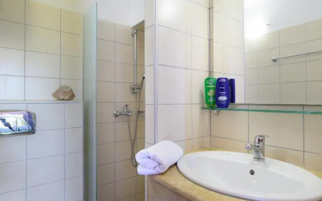 Meandros Suites