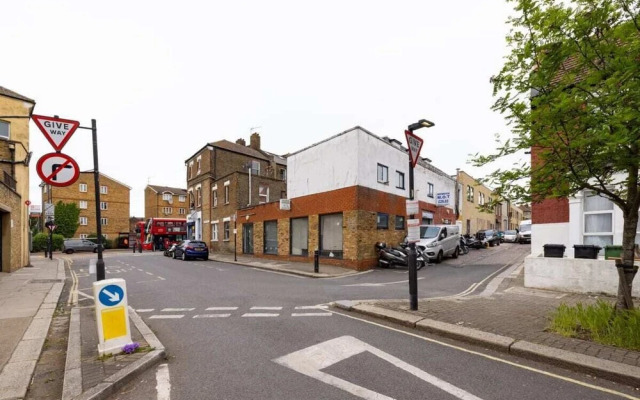 The Kensal Rise Nook - Contemporary 2bdr Flat