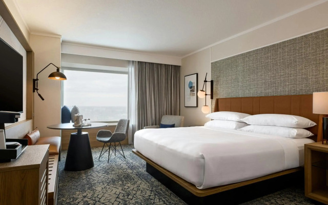 Sheraton Grand Sacramento Hotel