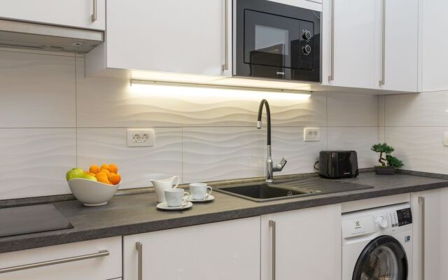 Luxury Studios & Rooms Seven