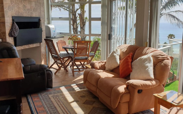 Blue Water Bay Holiday House