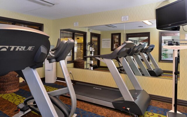 Holiday Inn Express Hotel & Suites Madison by IHG