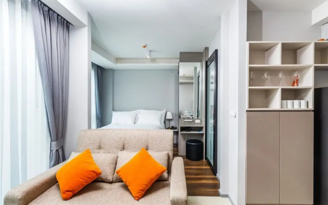 6Av 218 - Surin Beach Studio Pool and gym