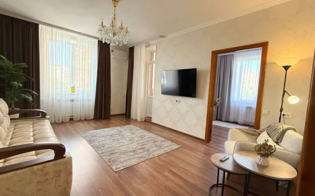 Рент Хаус на ул. Строителей. д. 2В