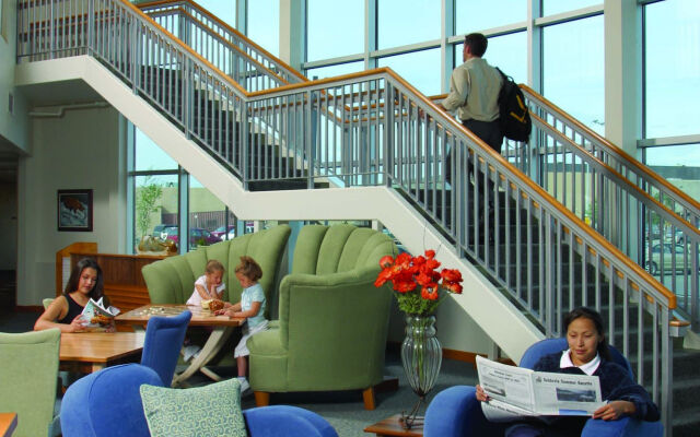 Dimond Center Hotel
