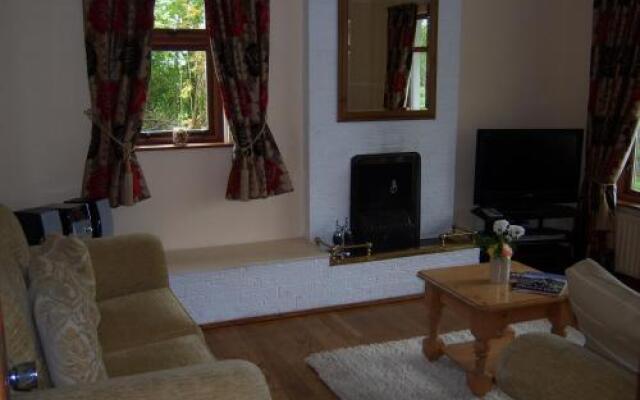 Annagh Cottage/Dewhamill B&B