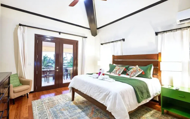 Beachfront Villa With Long Private Pier and Pool