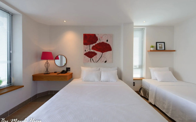 Mojzo Inn Boutique