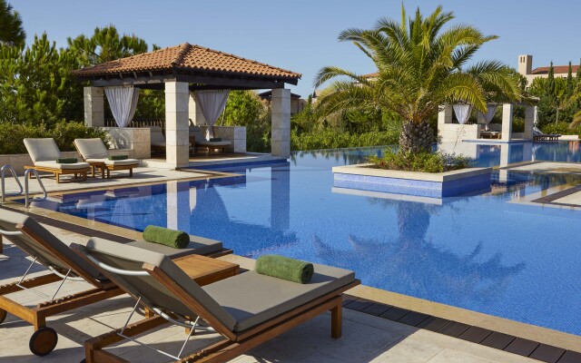 The Romanos, a Luxury Collection Resort