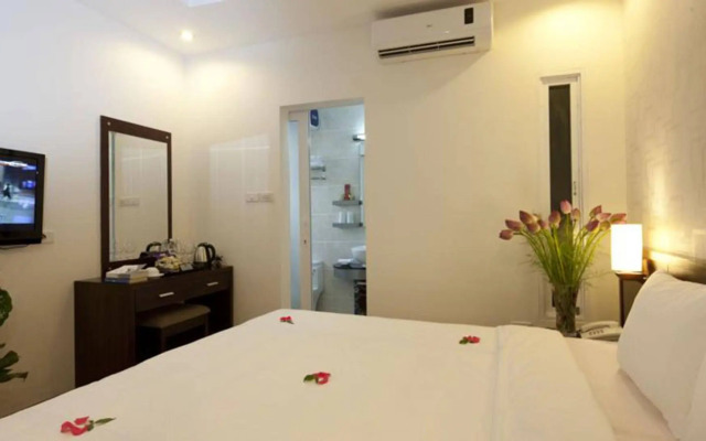 Rising Dragon Legend Hotel