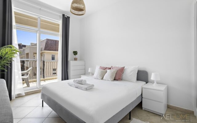 WelHome - Stylish Studio with Park Views in Regent House 2