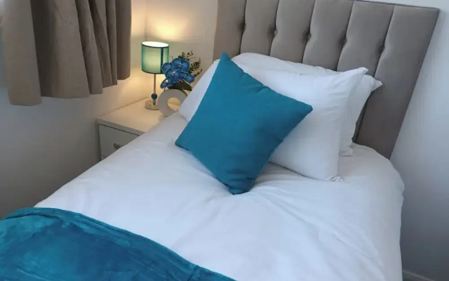 Charming 3-bed House in Birmingham Near nec & hs2
