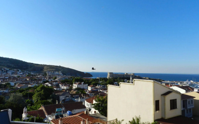 Ada Hotel